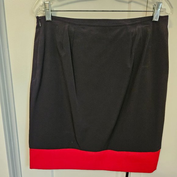 Spanner black & red skirt size 8 - Picture 2 of 8